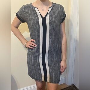 CYNTHIA ROWLEY dress 100% silk size 2‎
